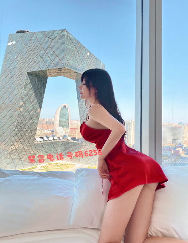 巴黎外围留学生